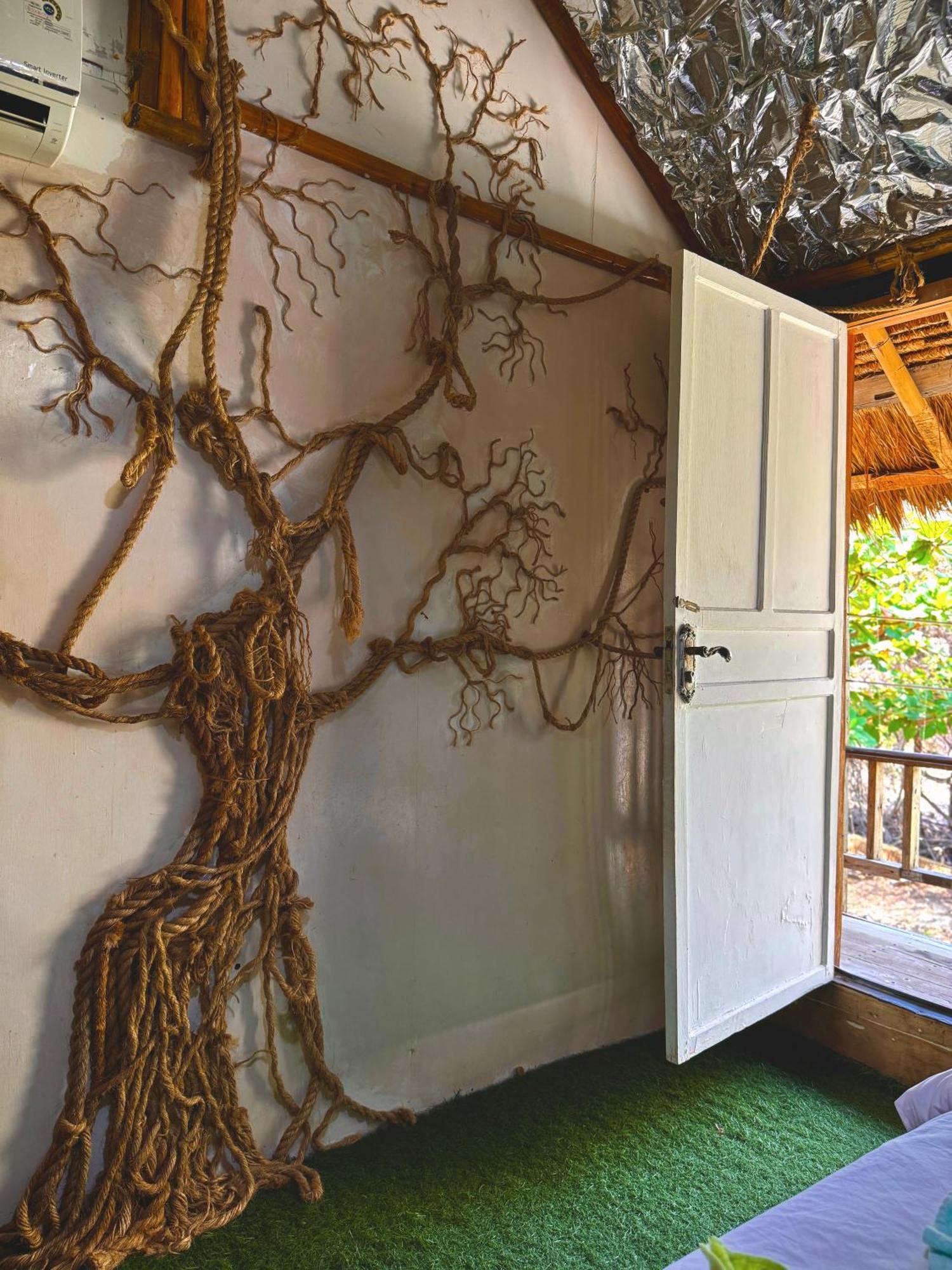 The Rabbit Tree Hostel Gili Meno Exterior photo