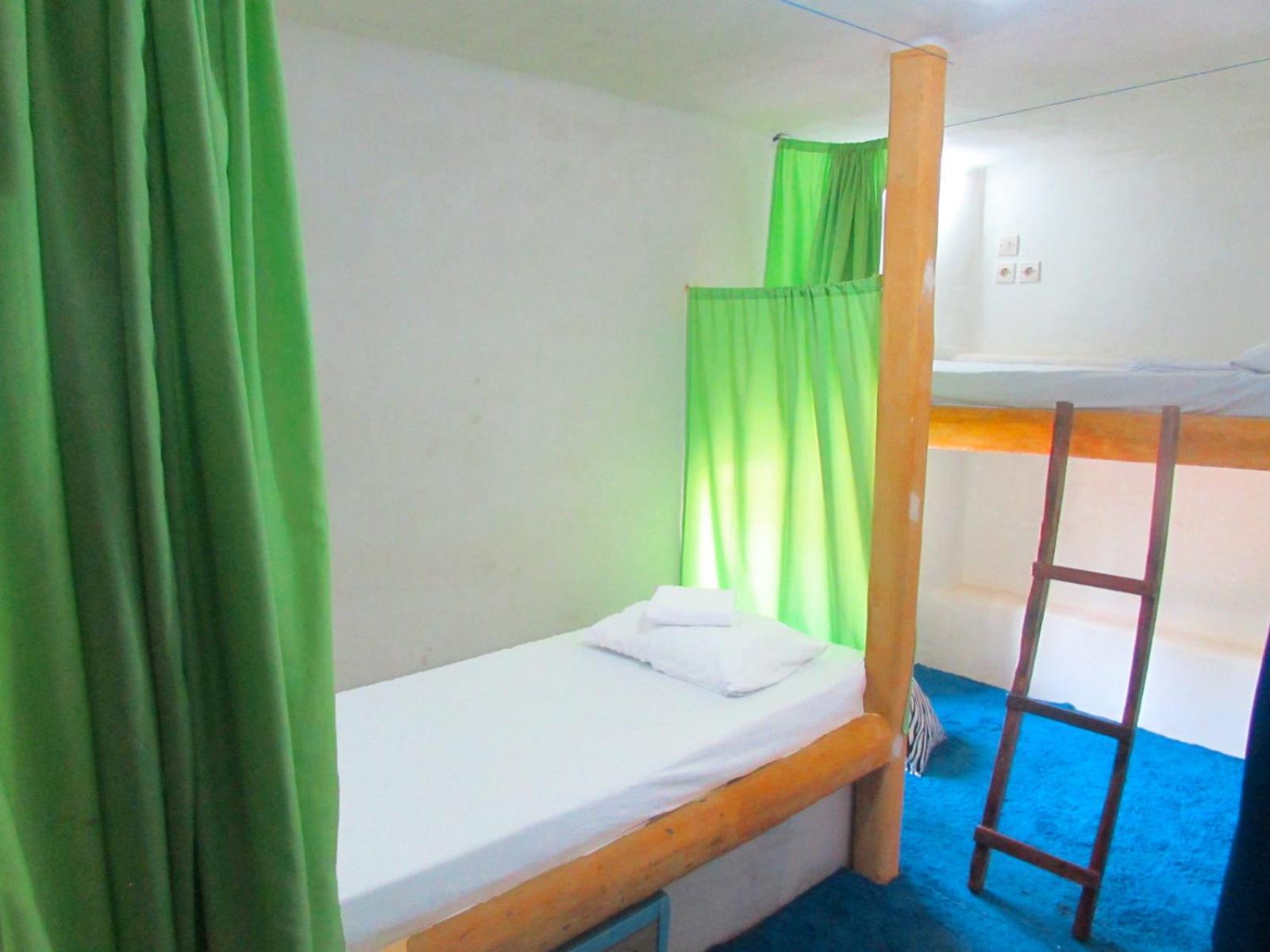 The Rabbit Tree Hostel Gili Meno Exterior photo