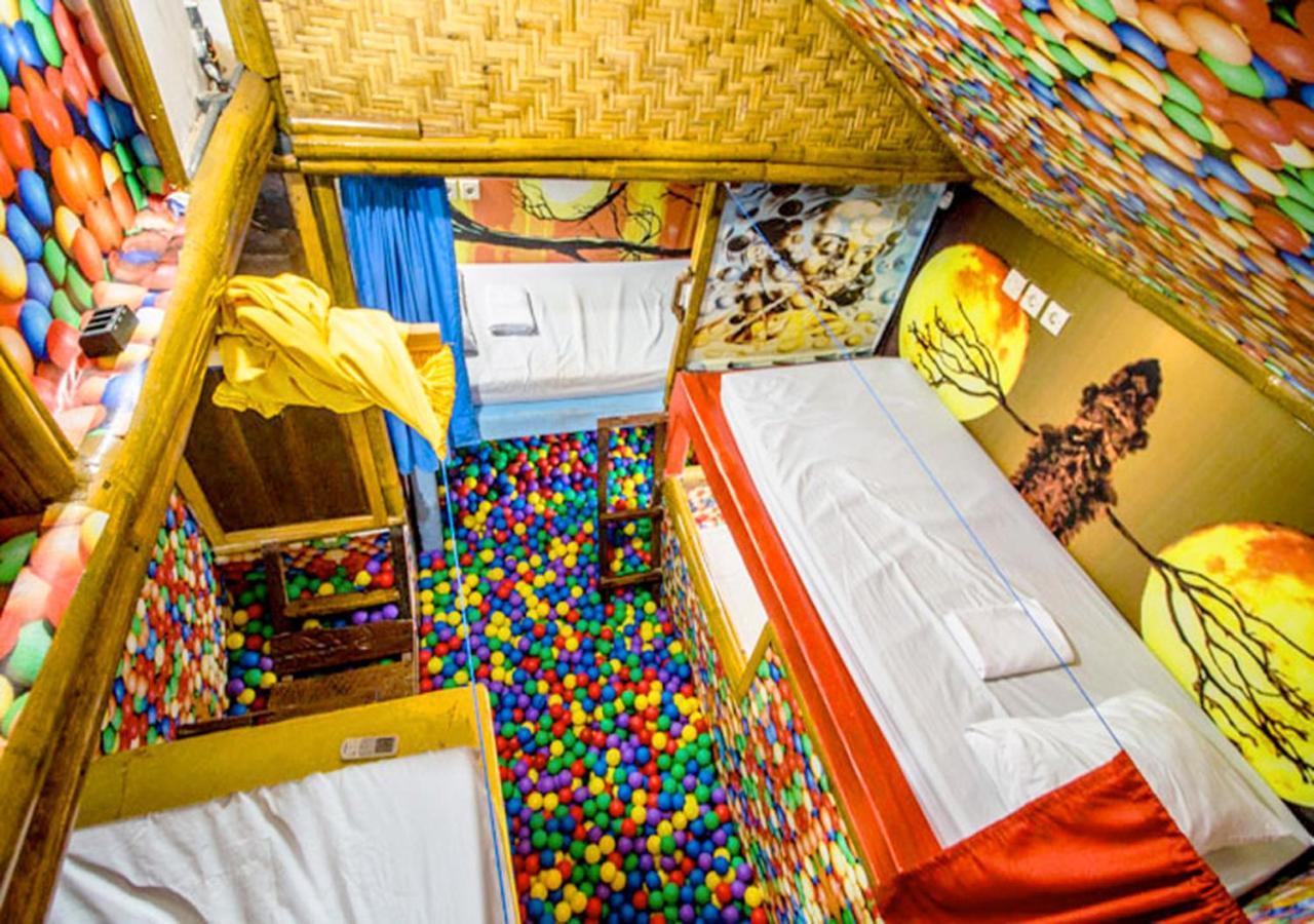 The Rabbit Tree Hostel Gili Meno Exterior photo
