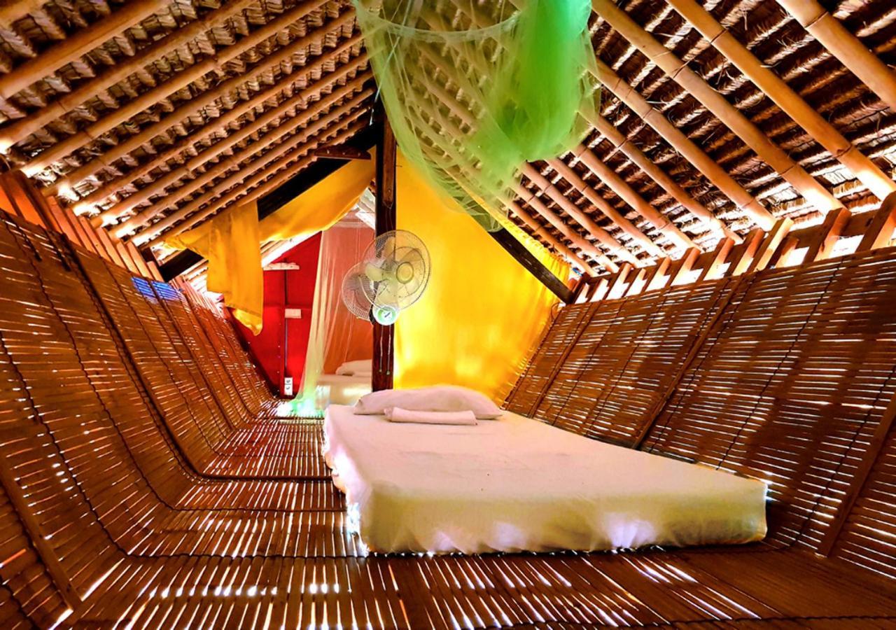 The Rabbit Tree Hostel Gili Meno Exterior photo