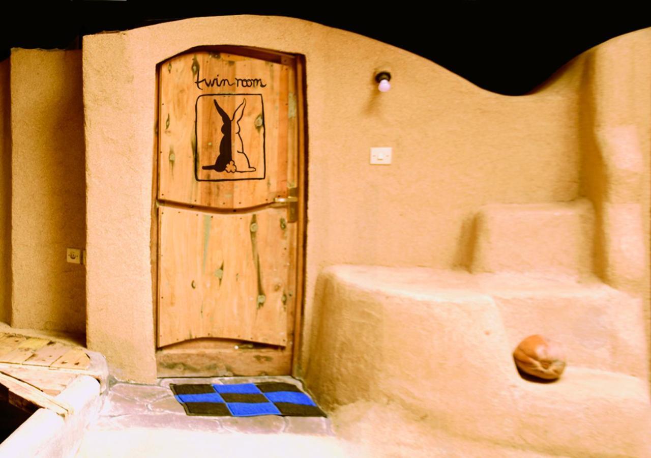 The Rabbit Tree Hostel Gili Meno Exterior photo